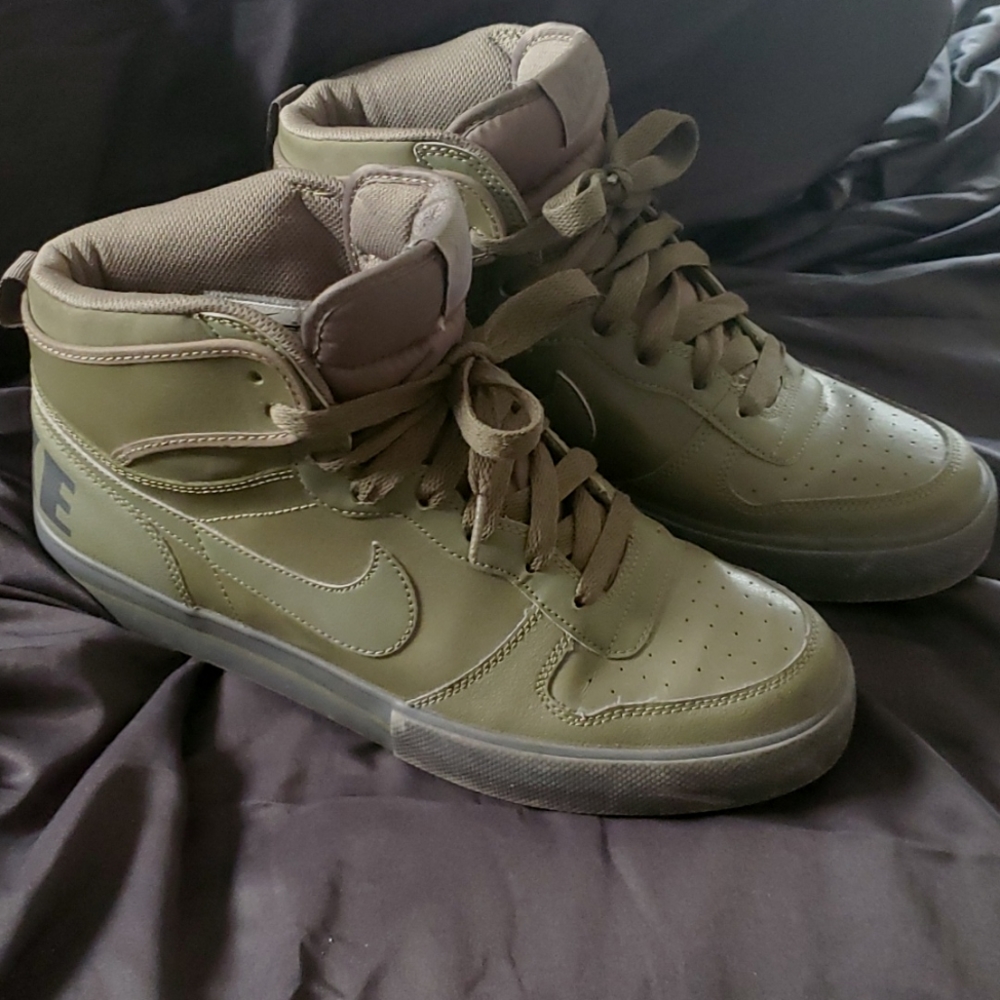 Size 10 army green Nike high tops